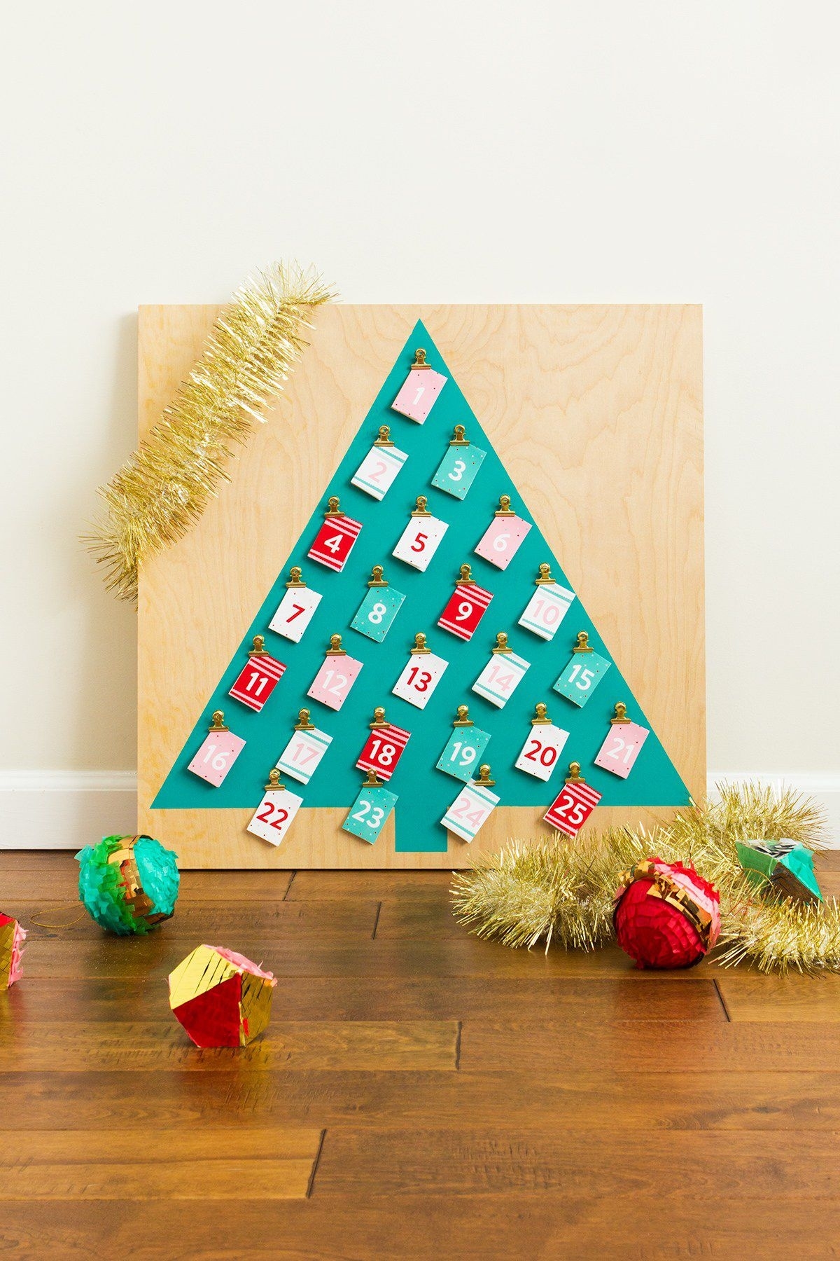 40 Diy Advent Calendar Ideas - Homemade Christmas Advent Calendars Christmas Countdown Calendar Gifts