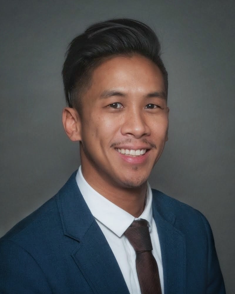 Julian Ongpin, Rancho Cucamonga, Ca Real Estate Associate Julian 235 2021